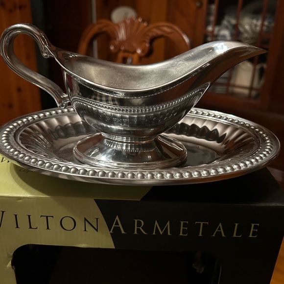Wilton Armetale Kitchen Wilton Armetale Flutes And Pearls Gravy